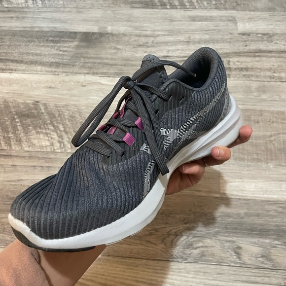 ASICS RUNNING SHOES - Picture 3 of 7